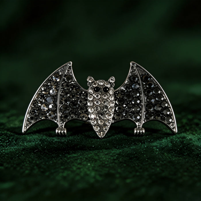 Wholesale Vintage  Bat Brooch Punk Gothic Suit Lapel Pin Fashion Accessory For Gift Resale
