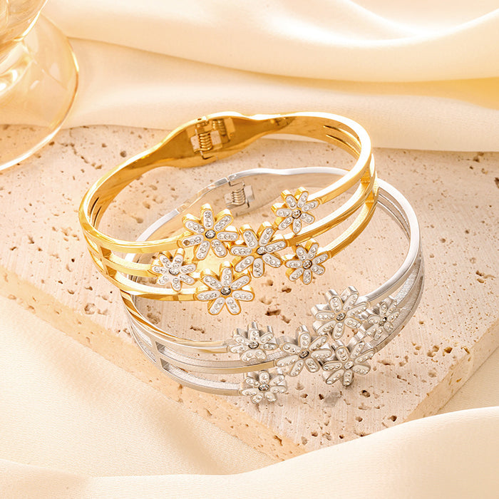 Wholesale Openwork diamond-encrusted titanium steel bracelet