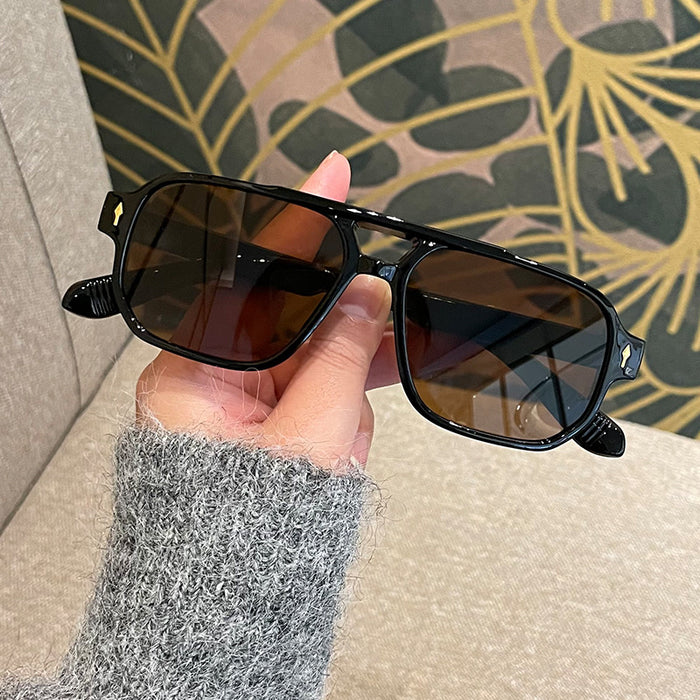 Wholesale Double beam sunglasses, personalized arrow shaped sunglasses, large frame sunglasses, sunscreen, fashionable and high-end glasses