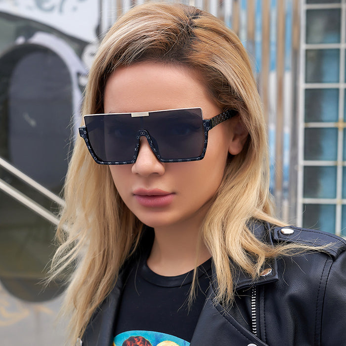 Wholesale Retro framed sunglasses, fashionable framed one-piece sunglasses