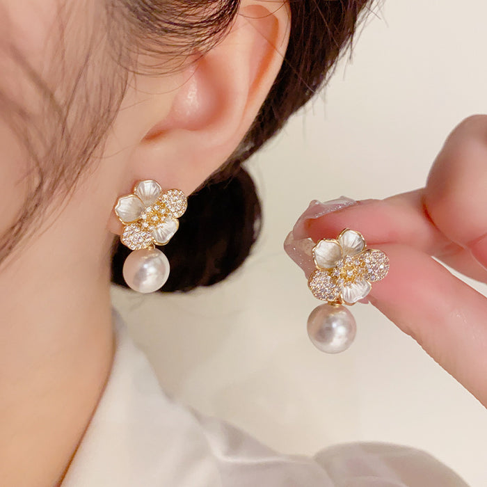 Wholesale Super fairy flower tassel earrings, light luxury, niche, versatile earrings, retro, high-end, fashionable earrings wholesale