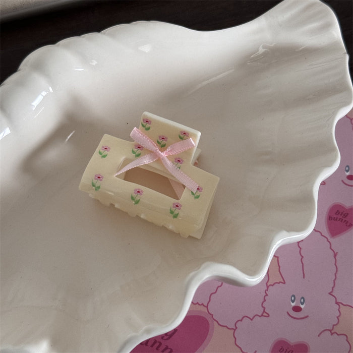 Wholesale Women's Cute Floral Bow Grab Clip