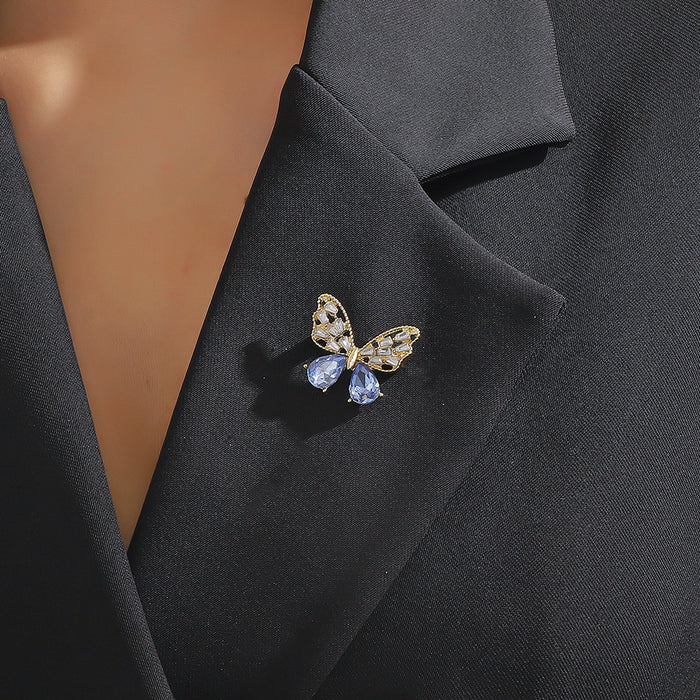 Wholesale Hollow out imitation zircon crystal butterfly brooch, gemstone chest flower decorative brooch accessory
