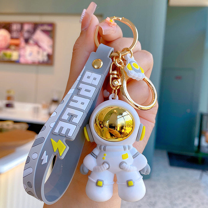 Wholesale Cartoon astronaut keychain schoolbag pendant cute astronaut pendant couple key