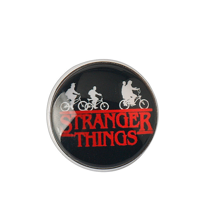 Wholesale Fashionable film and television peripheral alloy round brooches