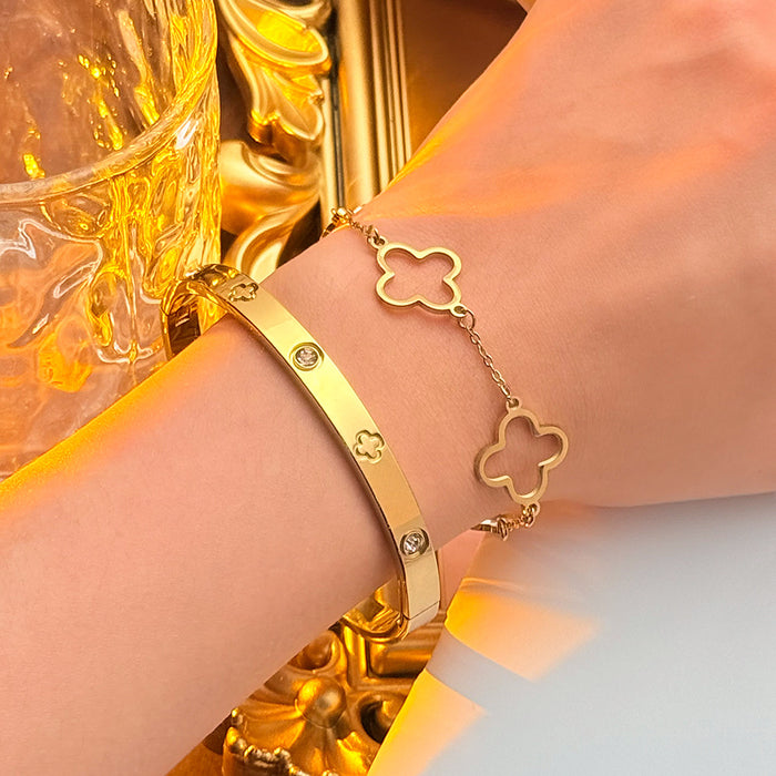 Wholesale Gold Titanium Steel Bangle Set 3 Piece Clover Studded Jewelry For Women Fashion Accessory Gift