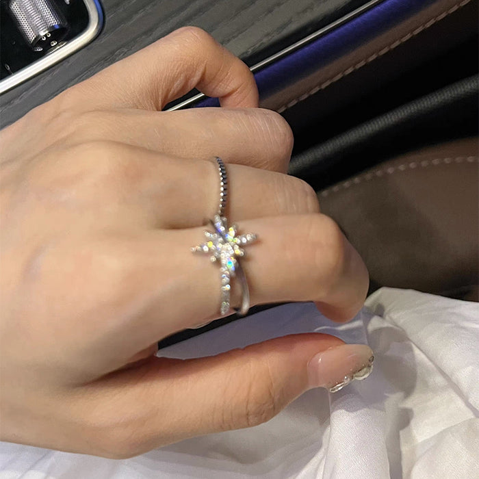 Wholesale Surrounded by stars, this ring features a minimalist and niche design, exuding a versatile temperament. It is a versatile open ring