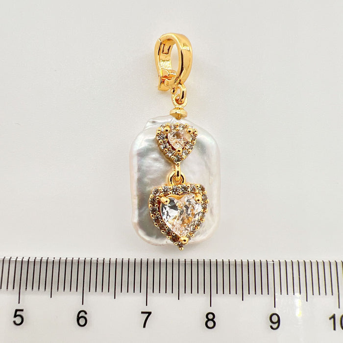 Wholesale Gold Plated Copper Pendant Butterfly Heart Motif Fashion Accessory