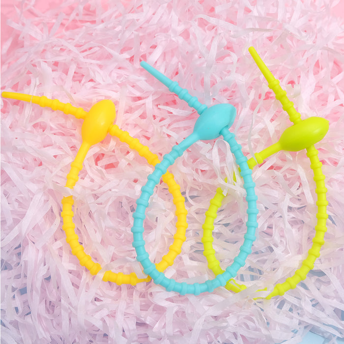 Wholesale Colorful silicone tie handmade accessories reusable keychain ring chain rope bag hanging accessories