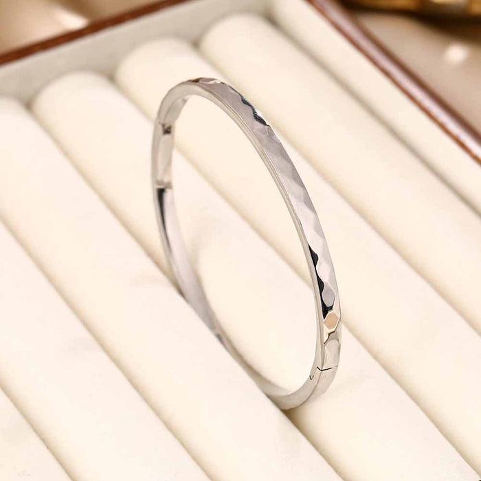 Wholesale Personalized Titanium Steel Bracelet JDC-BT-YinY022