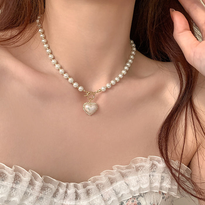 Wholesale Pearl necklace, light luxury, high-end feeling, heart-shaped collarbone chain, retro style