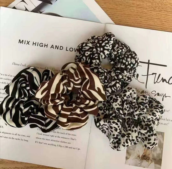 Wholesale Autumn and Winter Vintage Leopard Print Spotted Large Intestine Hair Ring Simple Head Rope Thick Fabric Hair Ring Distinctive Headwear