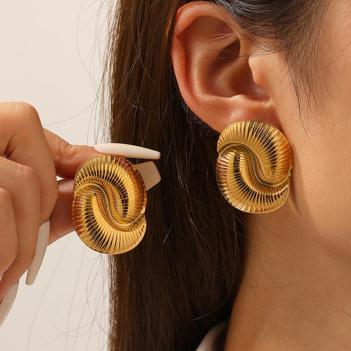 Wholesale Geometric earrings  exaggerated heart-shaped stud earrings   titanium steel   light luxury style  high-end earrings