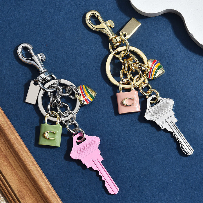 Wholesale Fashion Chic Lock Keychain In Zinc Alloy Sweet Cool Cute Cartoon Design Bag Charm Car Key Accessory