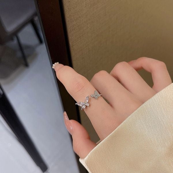 Wholesale Butterfly opening ring, fashionable and personalized ring design, niche, light luxury, high-end, light luxury, index finger ring
