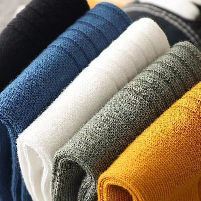 Wholesale Socks men's spring and summer thin breathable short socks, anti odor and sweat absorbing, low cut shallow mouth boat socks, black and white sports trendy socks