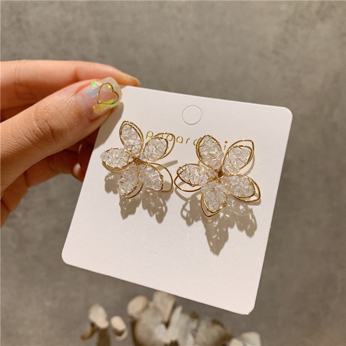 Wholesale Three dimensional flower earrings, silver needles, sparkling crystal earrings, earrings, pendants, earrings