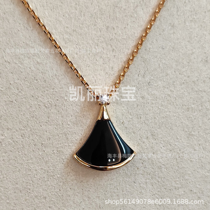 Wholesale Gold Plated Fan Necklace Copper Alloy Jewelry Accessory