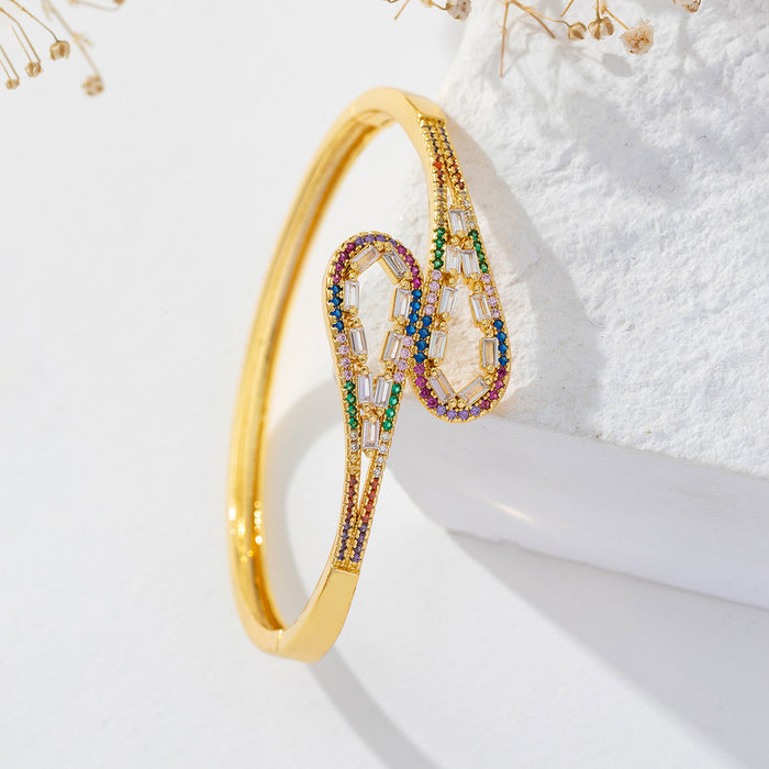 Wholesale retro snake-shaped bracelet women's gold-plated Clover bracelet inlaid craft nail zircon bracelet