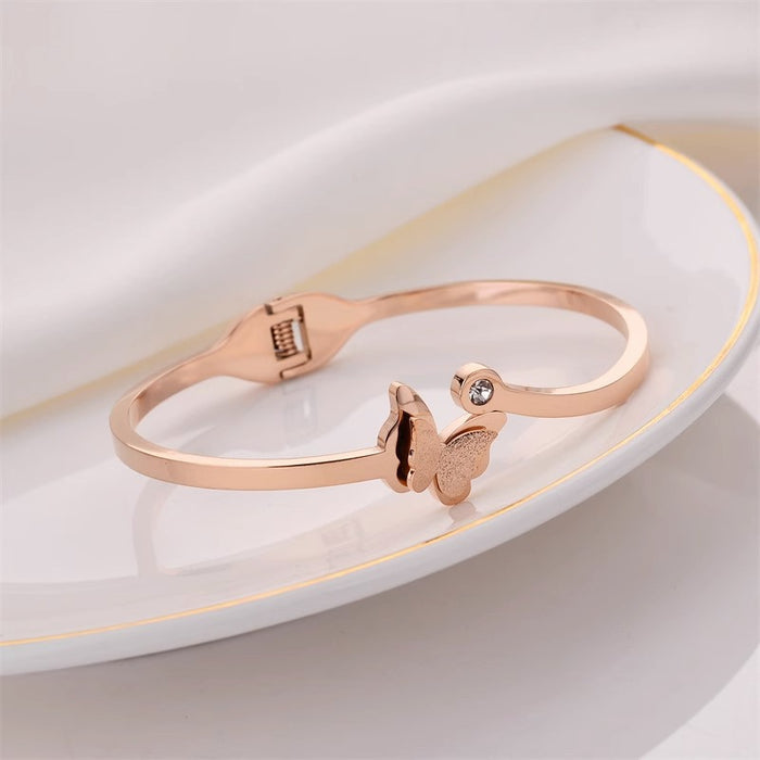 Wholesale Matte butterfly pendant necklace earrings ring jewelry set