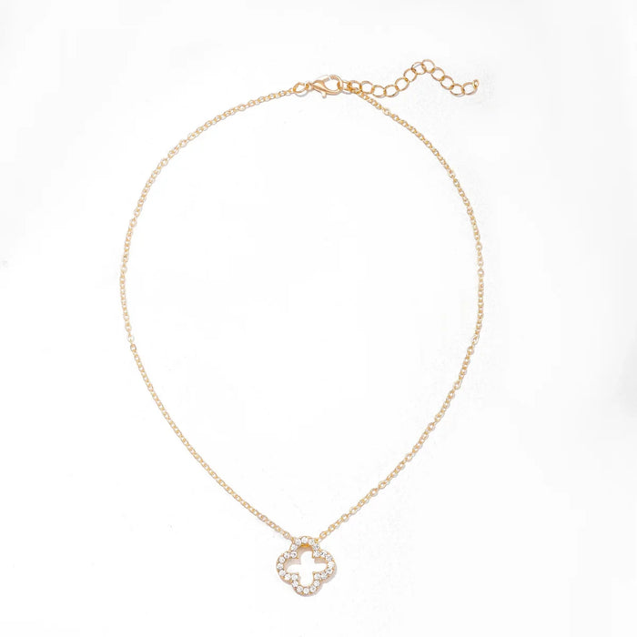 Wholesale Fashion and versatile alloy pendant for accessories, niche diamond studded clover necklace