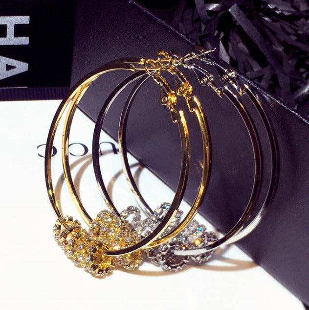 Wholesale Fashionable and atmospheric silver needle earrings with exaggerated zircon inlaid circle temperament earrings and earrings with earrings and pendants