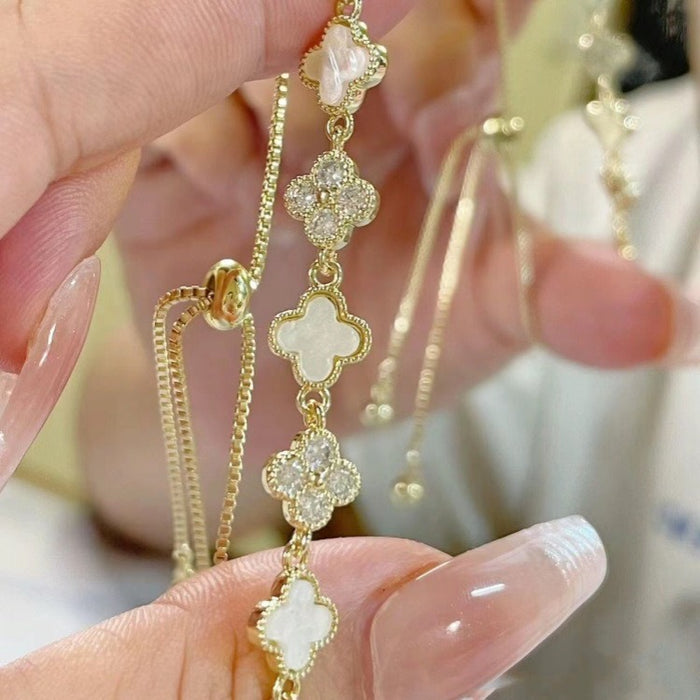 Wholesale lucky four-leaf grass bracelet temperament jewelry design jewelry women