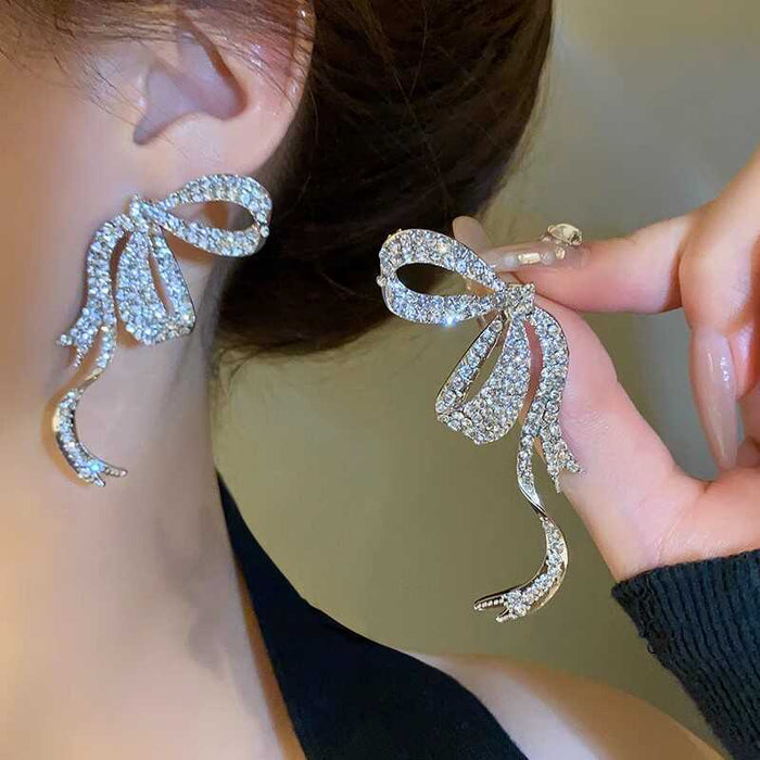Wholesale Full Diamond Bow Earrings, New Super Flash Design, Stylish, Exquisite Elegant Earrings