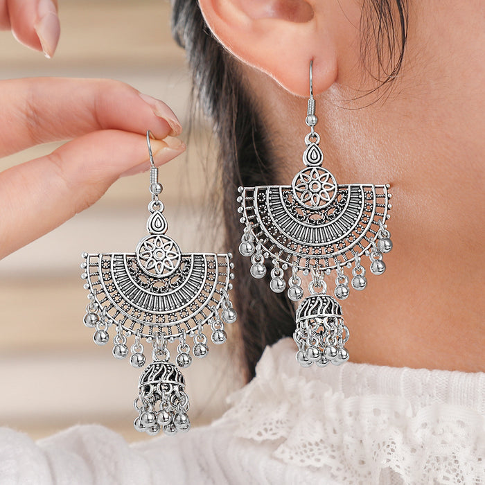 Wholesale 2pcs Bohemian Vintage Flower Tassel Elegant Earrings