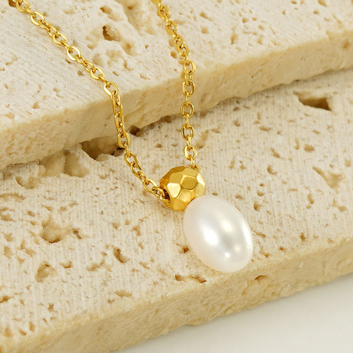 Wholesale New stainless steel exquisite pearl series necklace versatile, light luxury, niche collarbone chain accessory