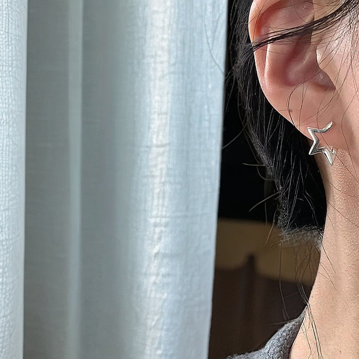 Wholesale Five pointed star earrings, light luxury temperament, commuting earrings, fashionable and versatile, niche earrings