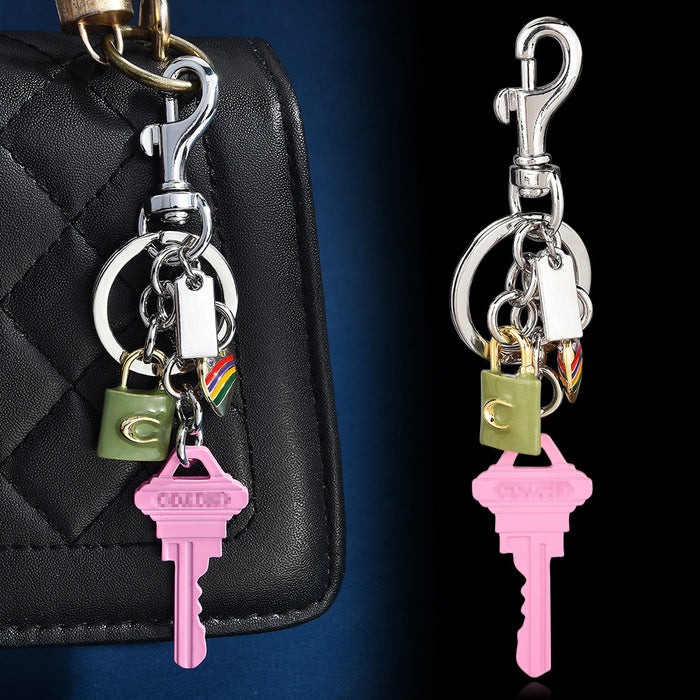 Wholesale Fashion Chic Lock Keychain In Zinc Alloy Sweet Cool Cute Cartoon Design Bag Charm Car Key Accessory