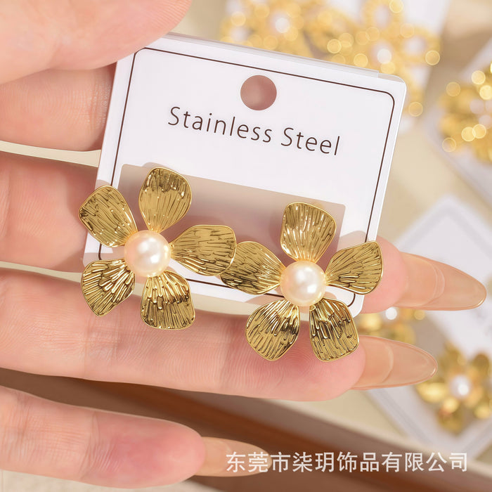 Wholesale Flower Earrings Retro-Style Pearl Earrings for Women Electroplated Stainless Steel Gold Earrings