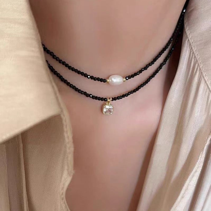 Wholesale Black pearl collarbone chain, simple retro necklace, women's light luxury niche necklace accessory