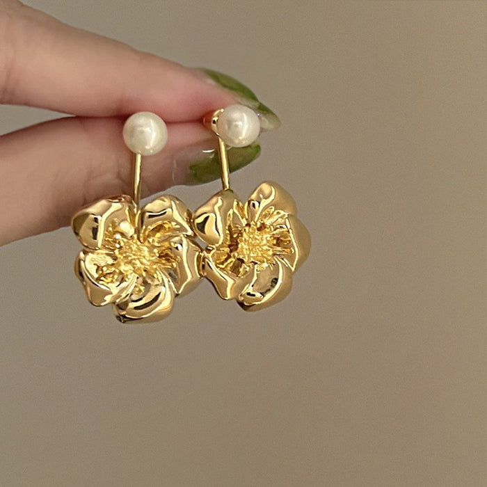 Wholesale Vintage metallic floral tassel earrings with a light luxury and high-end feel, niche design temperament, versatile and long earrings