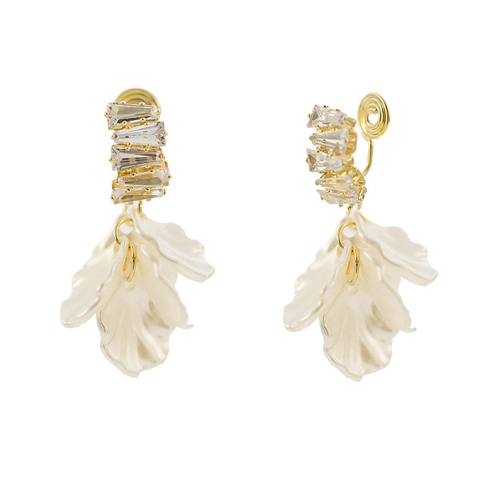 Wholesale Light luxury, fashionable, versatile, exquisite earrings with temperament, no ear holes, ear clips
