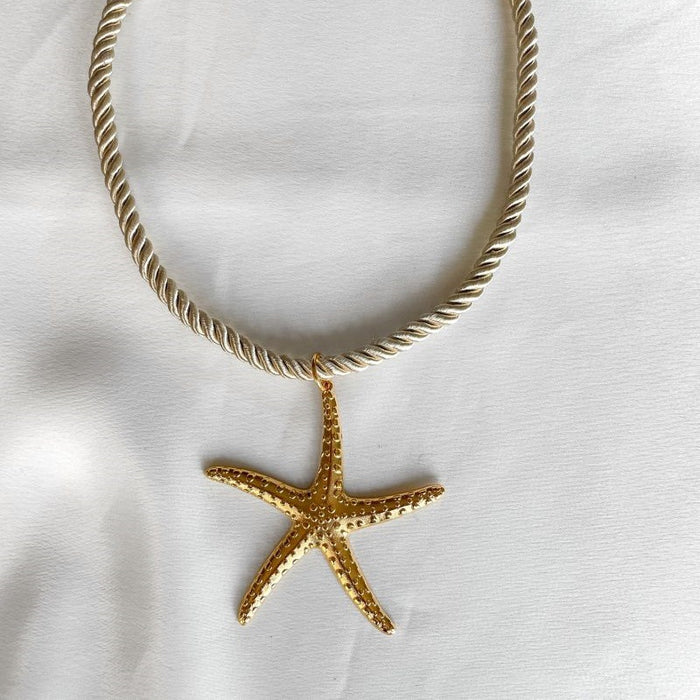 Wholesale Stainless steel fashionable and simple electroplated color preserving women's pendant necklace