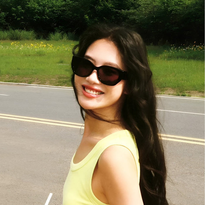 Wholesale Cat eye sunglasses, UV resistant sunglasses, versatile for women