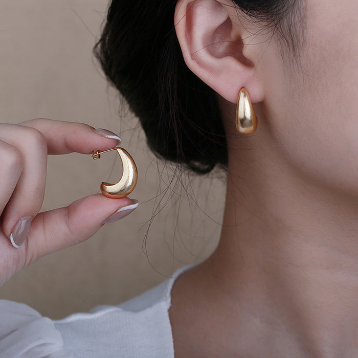 Wholesale Earrings, fashionable temperament, high-end feel, earrings, simple and versatile, personalized earrings