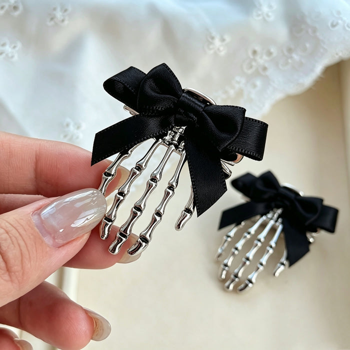 Wholesale Stylish  Skeleton Claw Bow Hair Clip Silver Alloy Gothic Hair Side Clip For Party Gift Boutique Resale