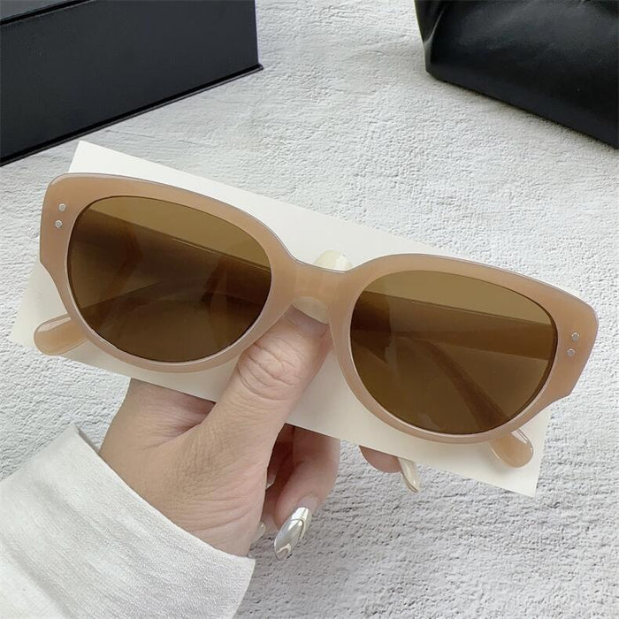 Wholesale Sunglasses with a high-end feel, retro sunglasses, UV resistant glasses
