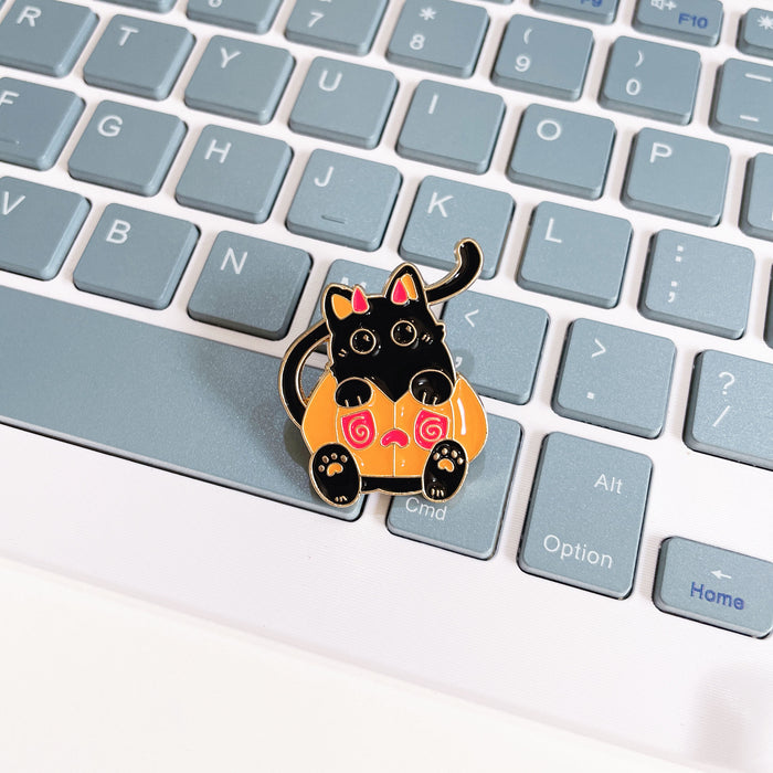 Wholesale  brooch cartoon funny ghost pumpkin metal badge cute skull bat pin men and women accessories