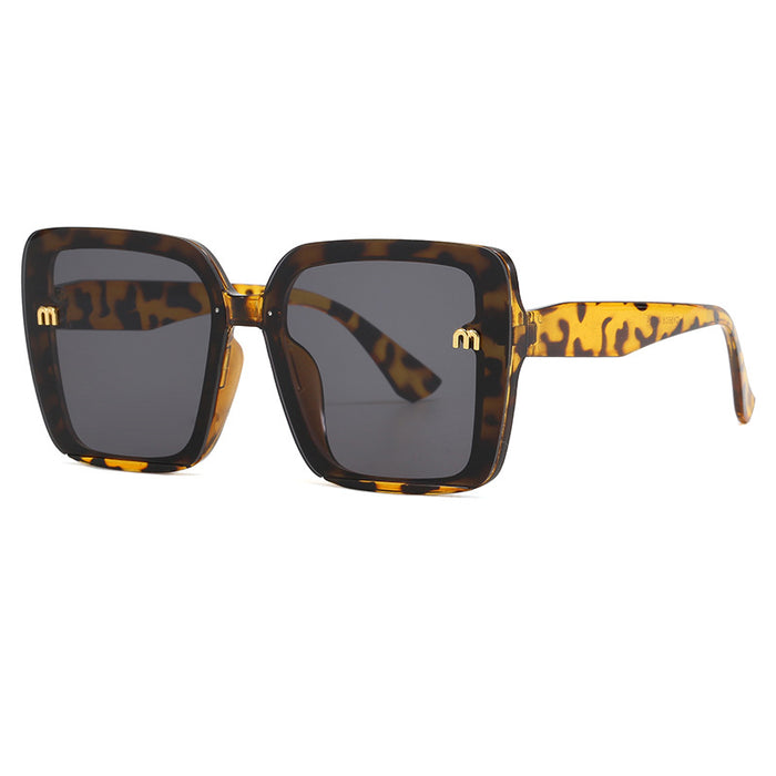 Wholesale Large frame black UV resistant sunshade sunglasses with a high-end temperament