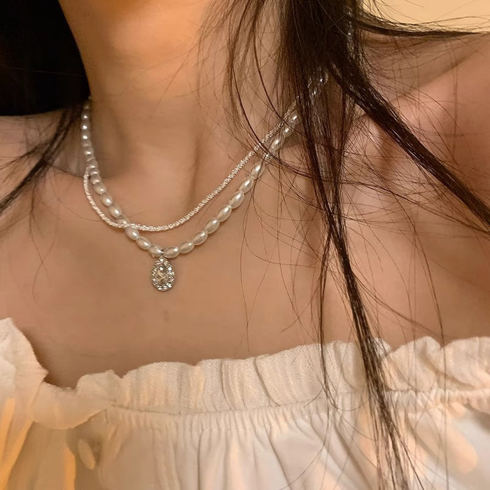 Wholesale Pearl necklace for women, light luxury, niche, high-end, minimalist necklace, millet grain collarbone chain accessory