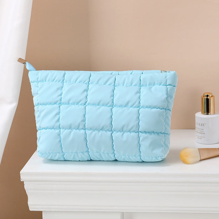 Wholesale Chic Polyester Cosmetic Bag Large Capacity Handbag Style Lightweight Travel Makeup Organizer