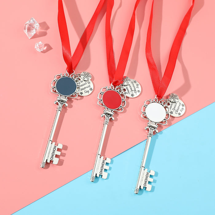 Wholesale Holiday gift jewelry Christmas creative medicine spoon pendant