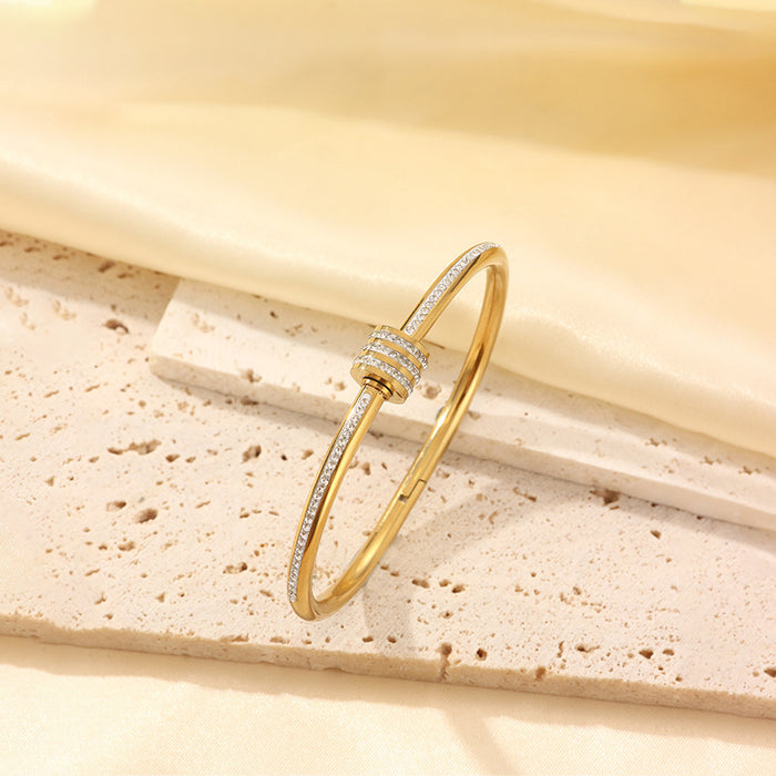 Wholesale Titanium steel sophisticated and minimalist design bracelet