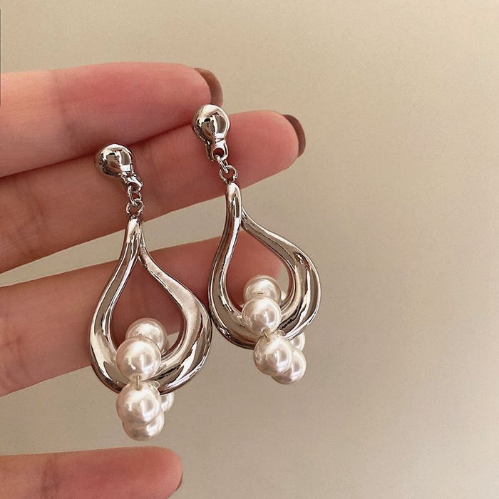 Wholesale baroque pearl earrings French high-grade niche exaggerated earrings