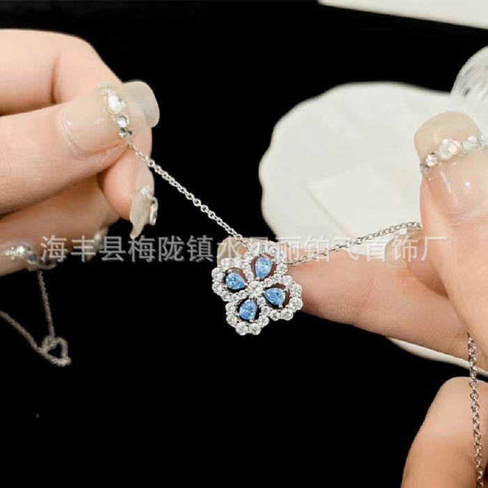 Wholesale Pure silver clover necklace with diamonds, simple women's collarbone necklace decoration