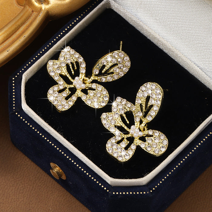 Wholesale Silver needle temperament flower earrings, niche and exquisite earrings